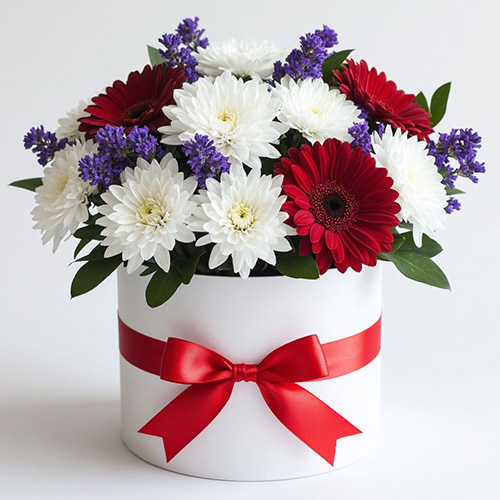 "Фиалковый рассвет". Цветочная композиция